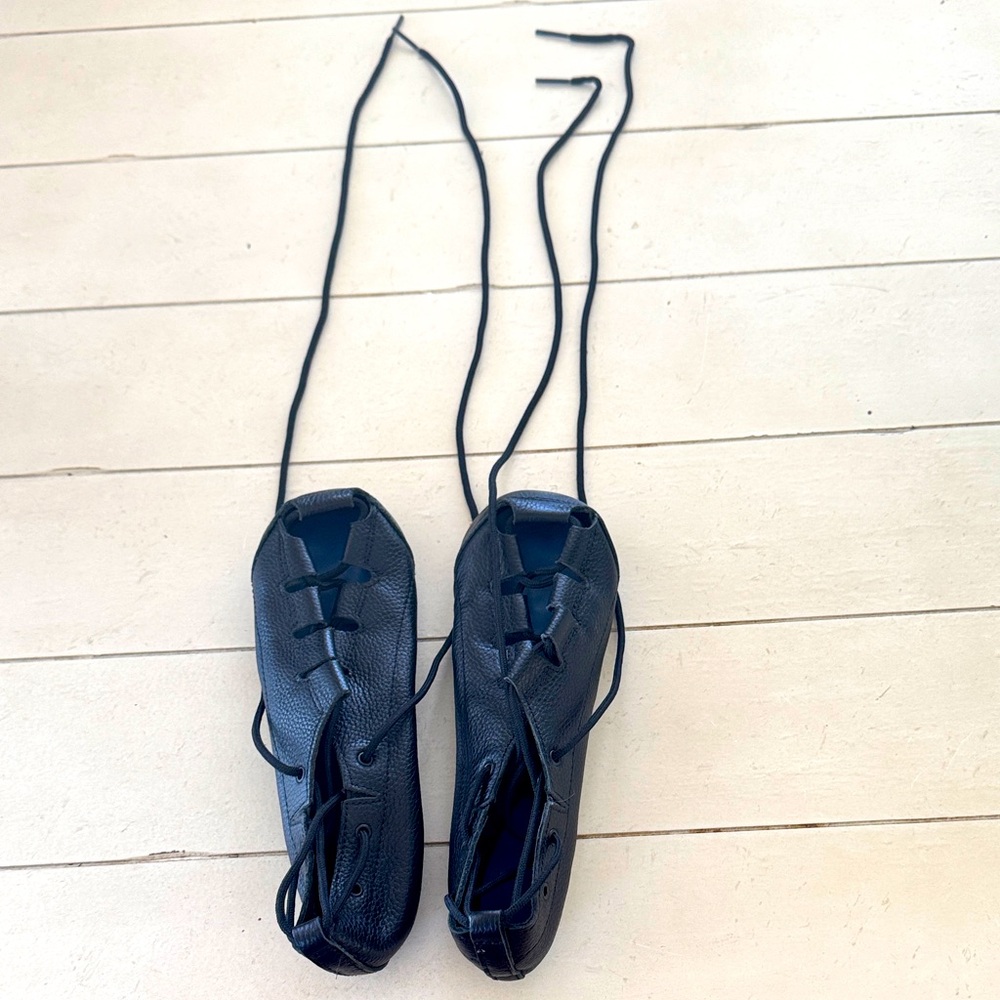 Irish dance shoes gently used from Fay’s Shoes UK dance shoe size 5M